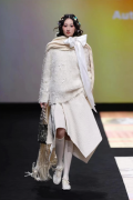 品牌女拆服饰加盟哪家起来看mithworld202